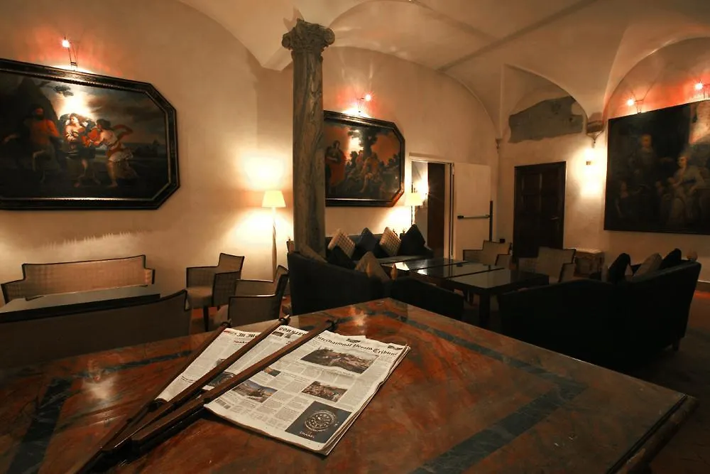 Hotel Columbus Rome 4*,