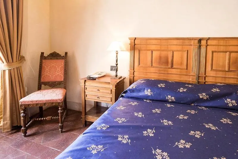 Hotel Columbus Ρώμη 4*,
